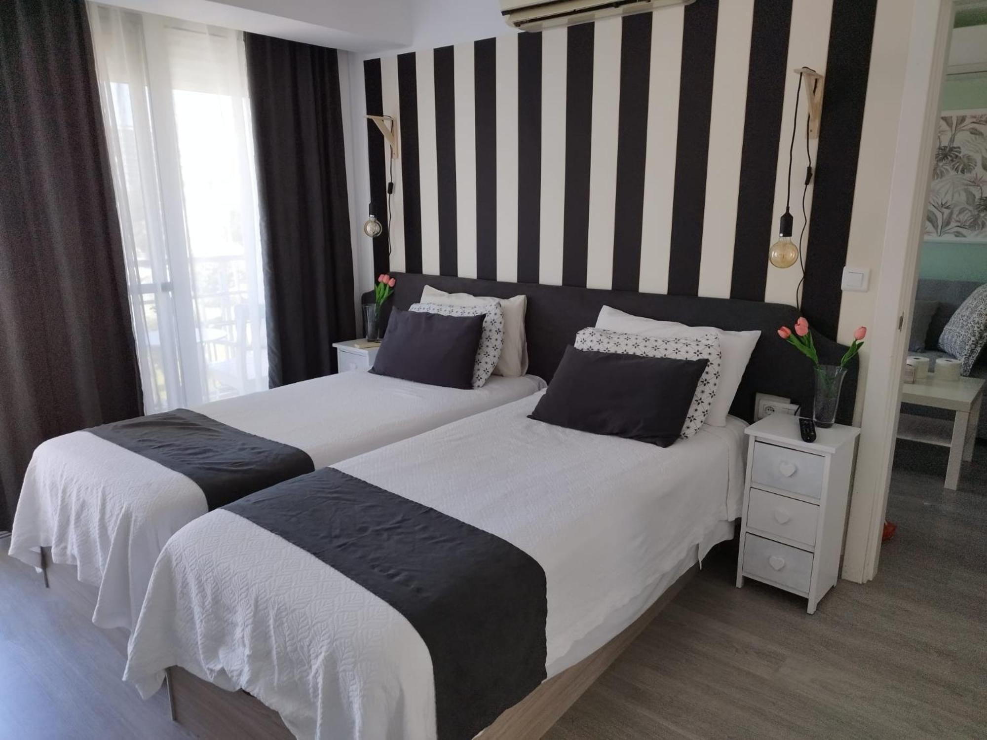 Apartmán M1 403 Frontal Al Mar Vistas Terraza Y Wifi Benalmádena Exteriér fotografie