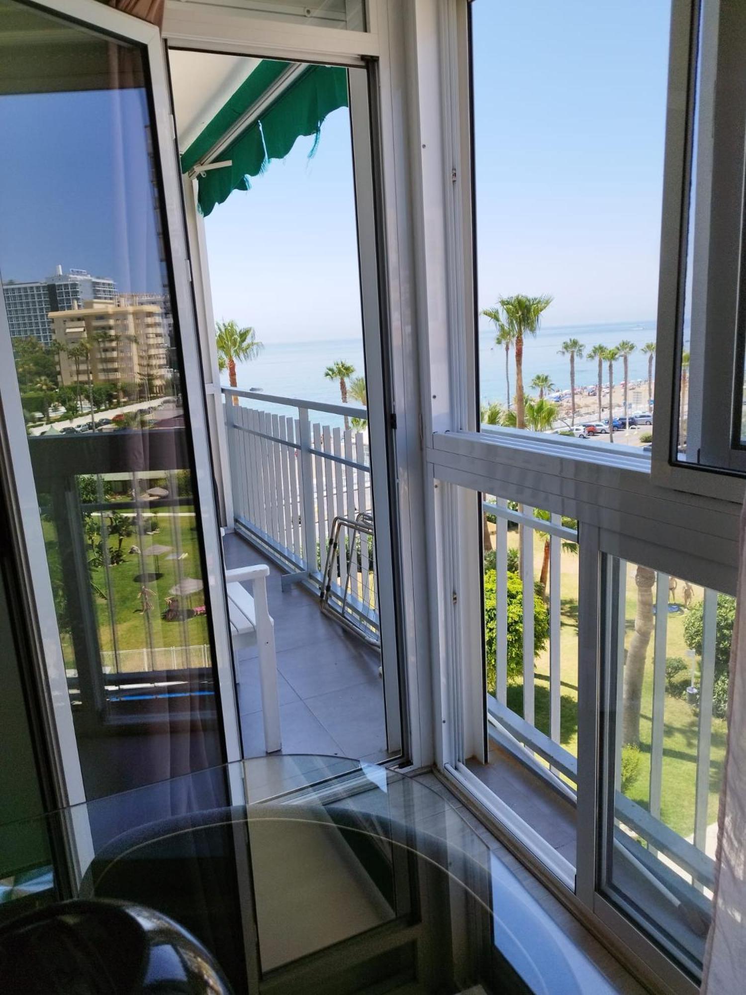 Apartmán M1 403 Frontal Al Mar Vistas Terraza Y Wifi Benalmádena Exteriér fotografie